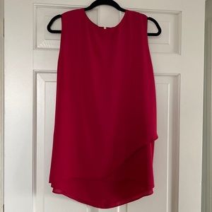 Chico’s size 2 red woven polyester tunic.
